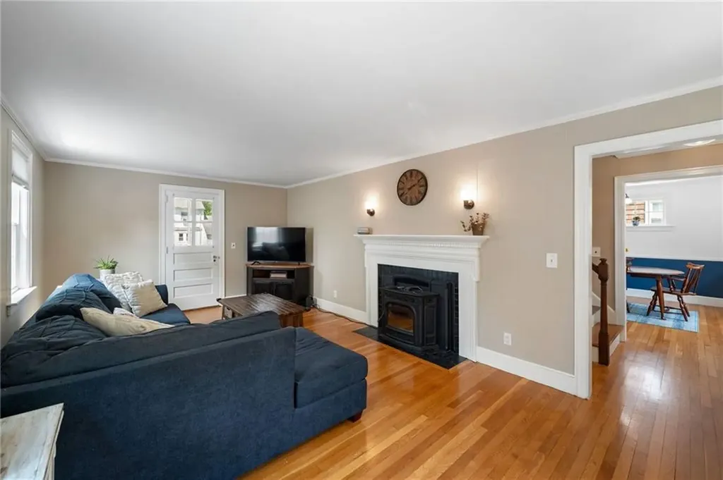 167 Canonchet Avenue Warwick RI 02888
