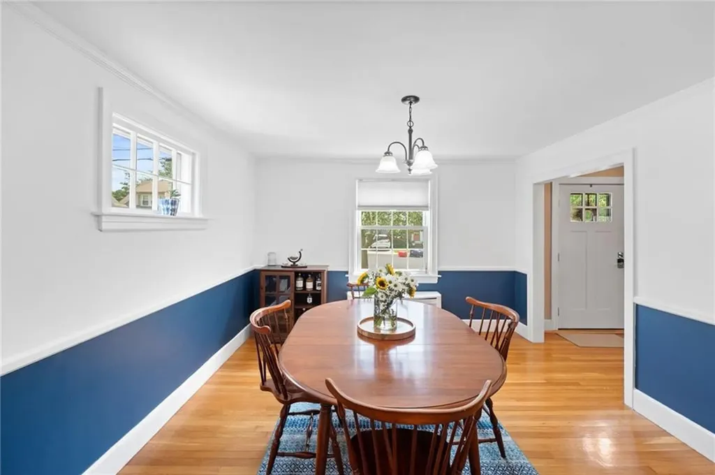 167 Canonchet Avenue Warwick RI 02888