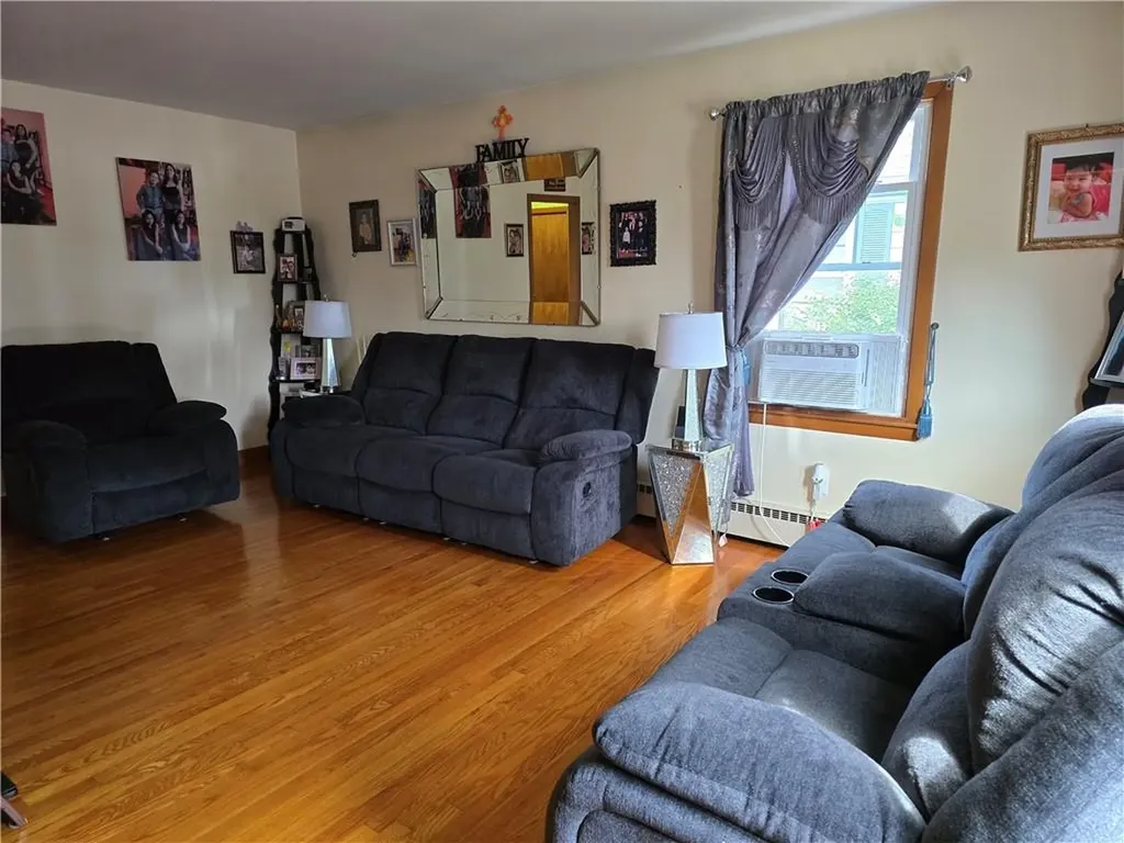 178 Sisson Street Providence RI 02909