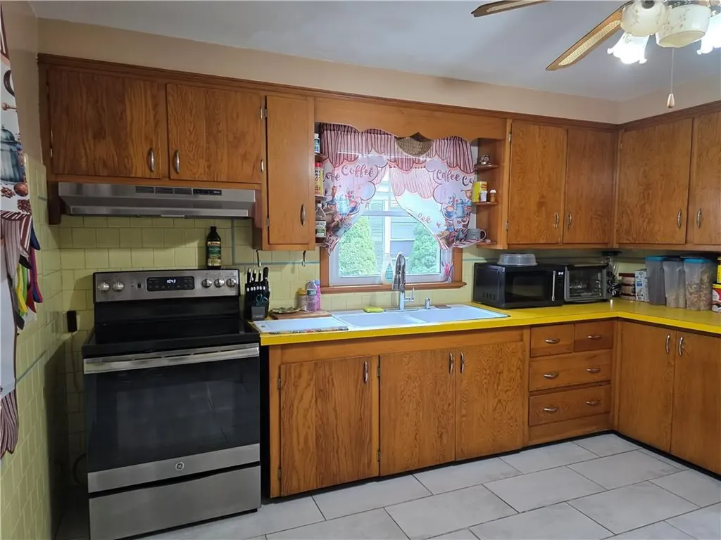 178 Sisson Street Providence RI 02909