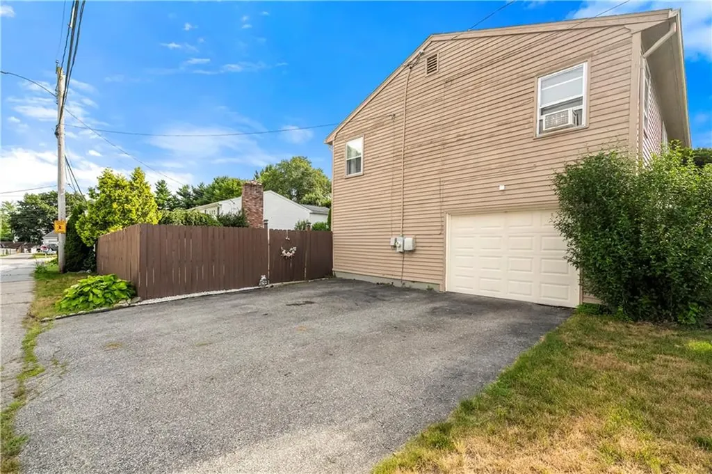 59 Columbus Avenue North Providence RI 02911