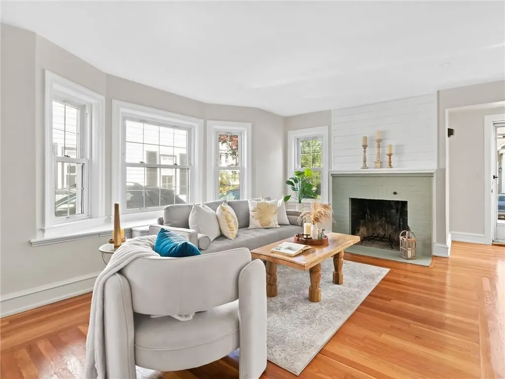 155 Hillside Avenue Providence RI 02906