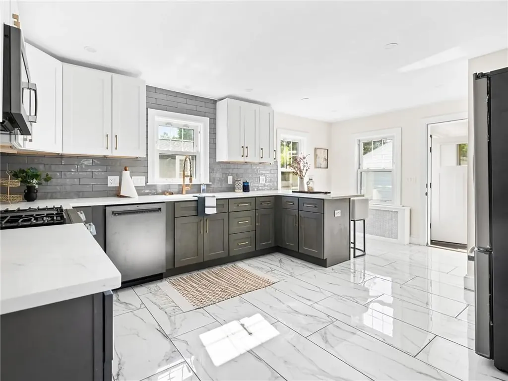 155 Hillside Avenue Providence RI 02906