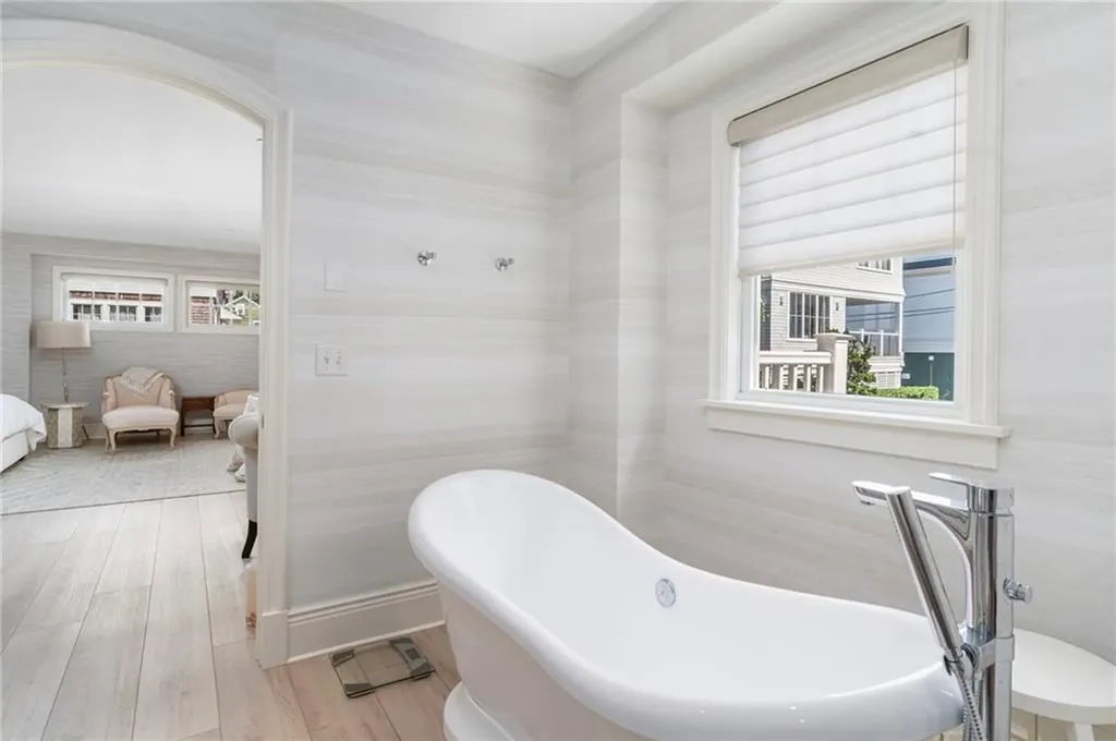 24 Brown And Howard Wharf Newport RI 02840