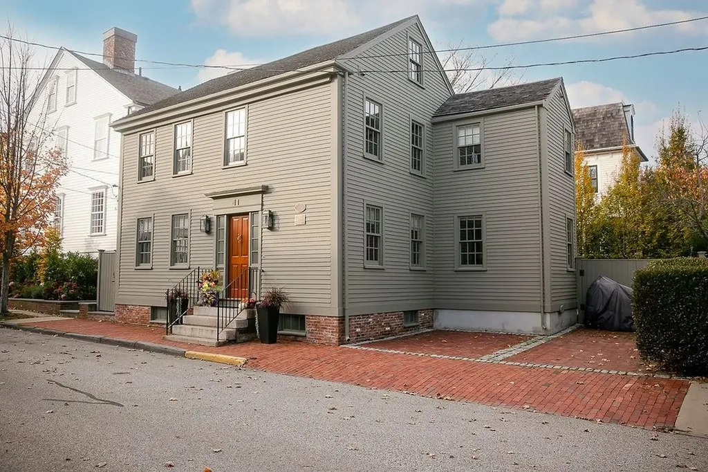 41 Elm Street Newport RI 02840