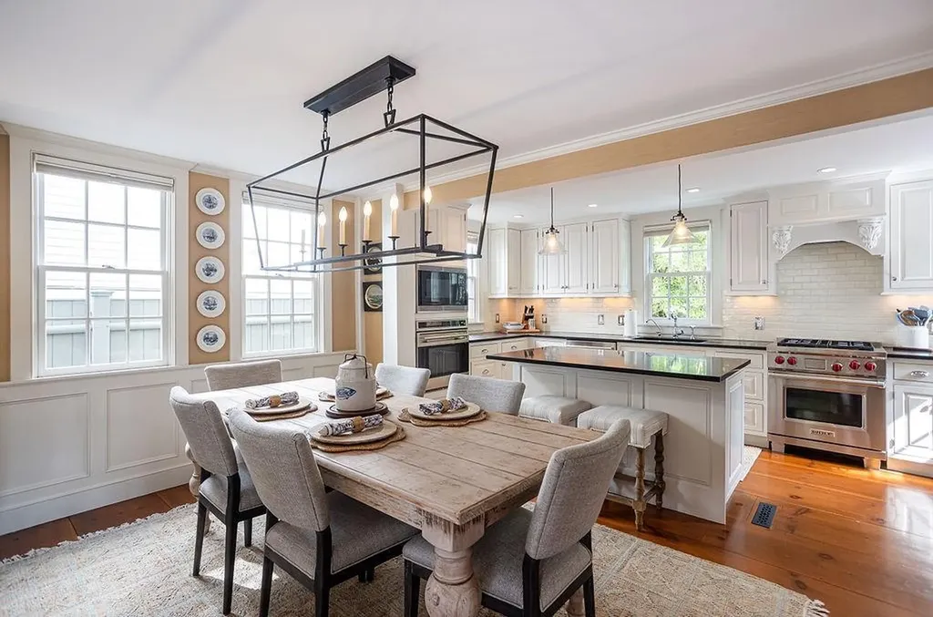 41 Elm Street Newport RI 02840