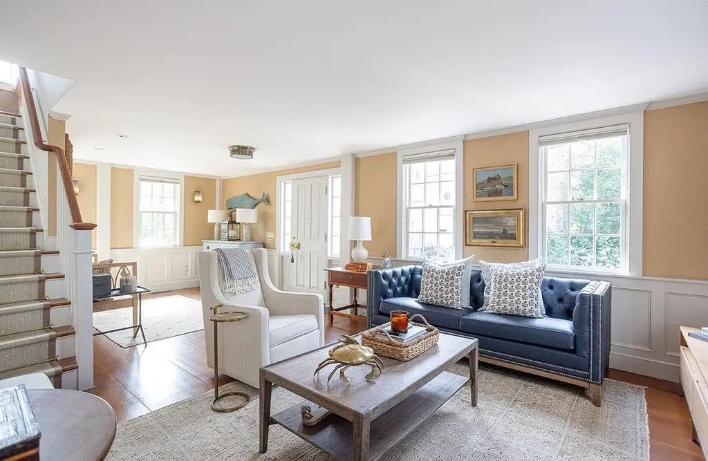 41 Elm Street Newport RI 02840