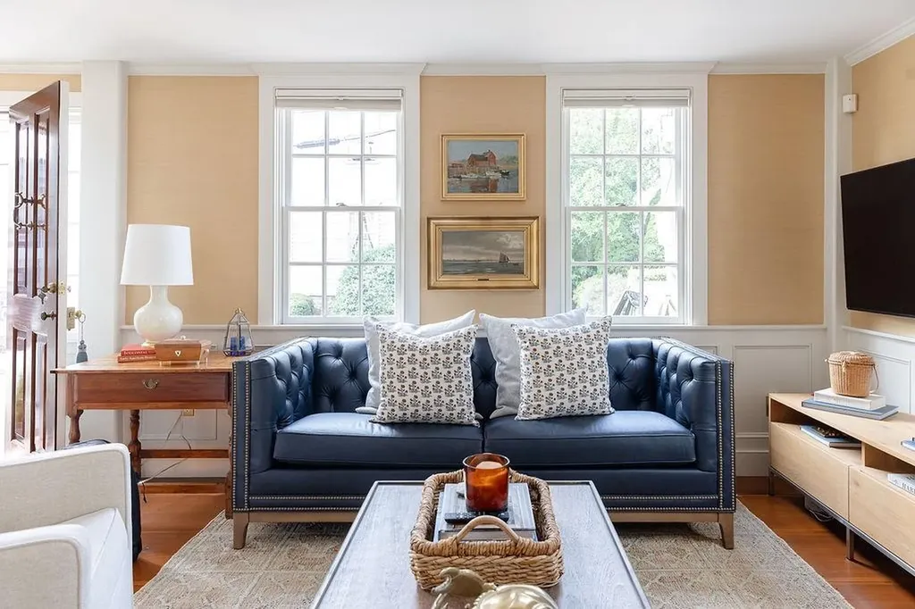 41 Elm Street Newport RI 02840
