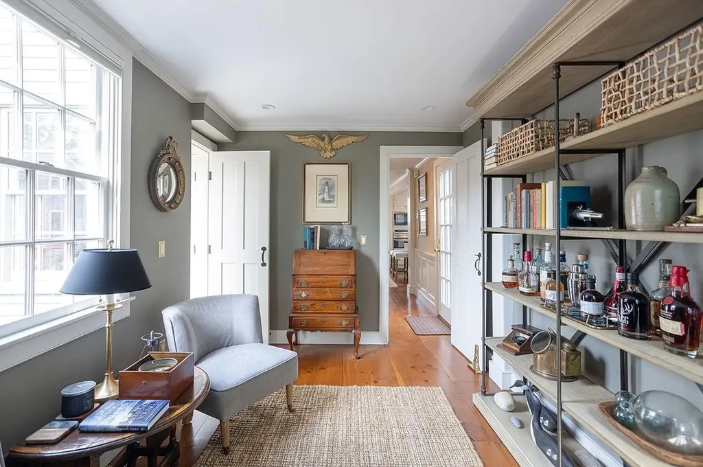 41 Elm Street Newport RI 02840
