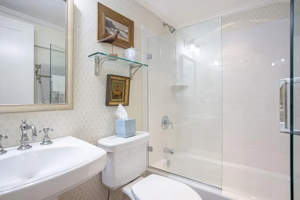 41 Elm Street Newport RI 02840