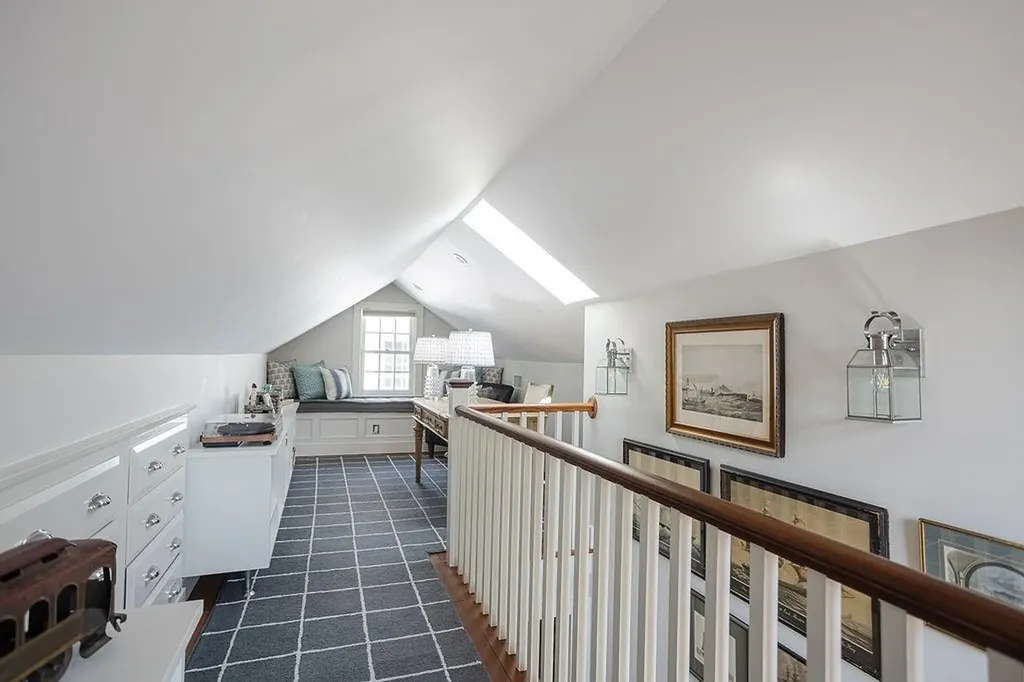 41 Elm Street Newport RI 02840