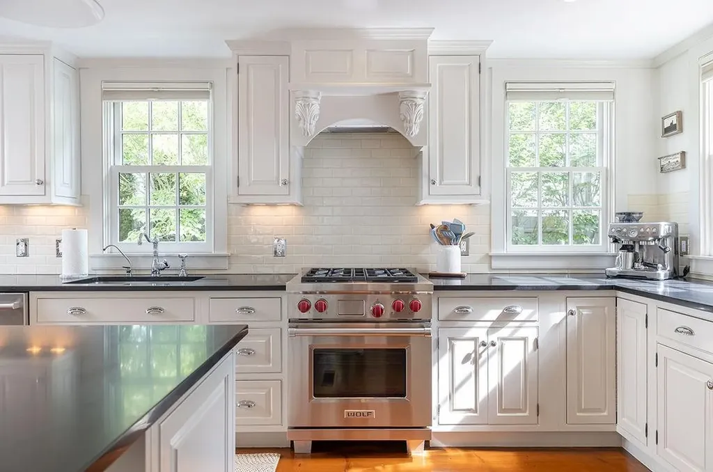 41 Elm Street Newport RI 02840