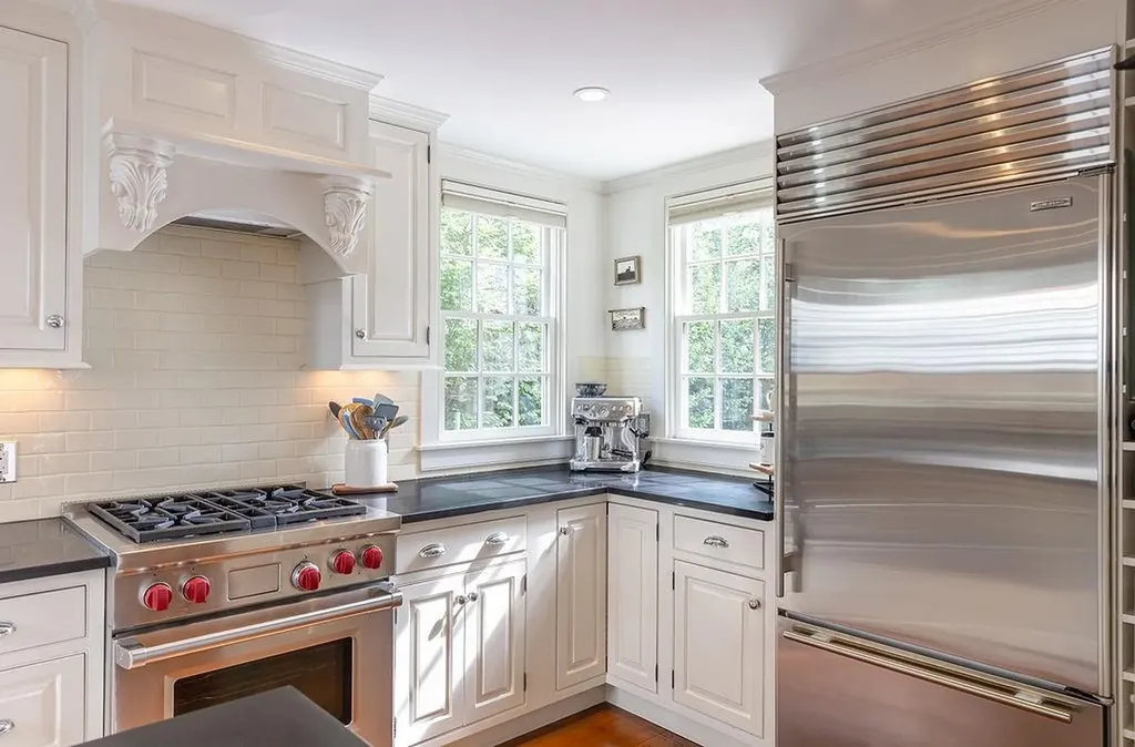 41 Elm Street Newport RI 02840