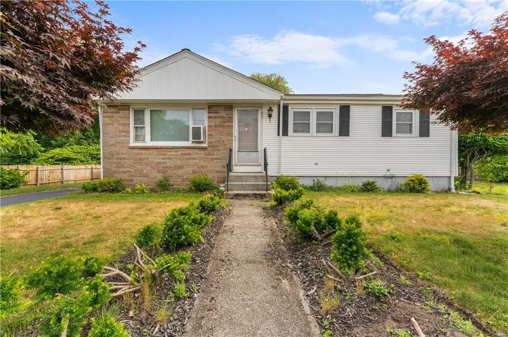 55 Ivan Avenue East Providence RI 02915