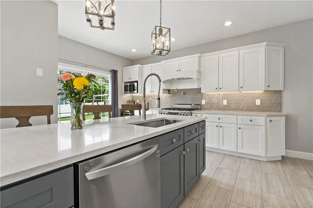 54 Michael Drive Bristol RI 02809