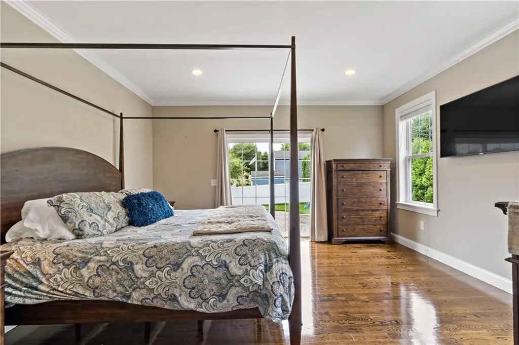 54 Michael Drive Bristol RI 02809