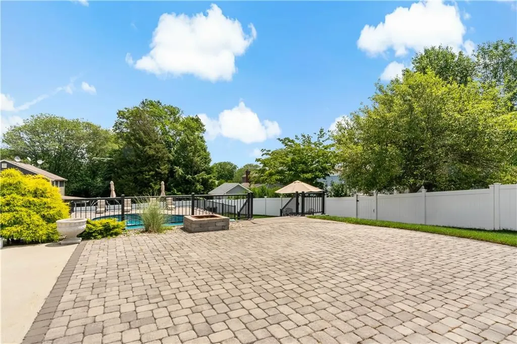 54 Michael Drive Bristol RI 02809