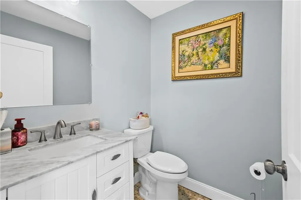 18 North Water Street Portsmouth RI 02871