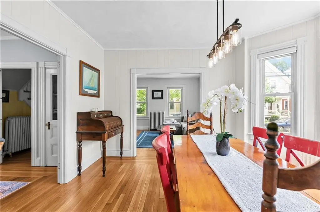 16 Congdon Avenue Newport RI 02840