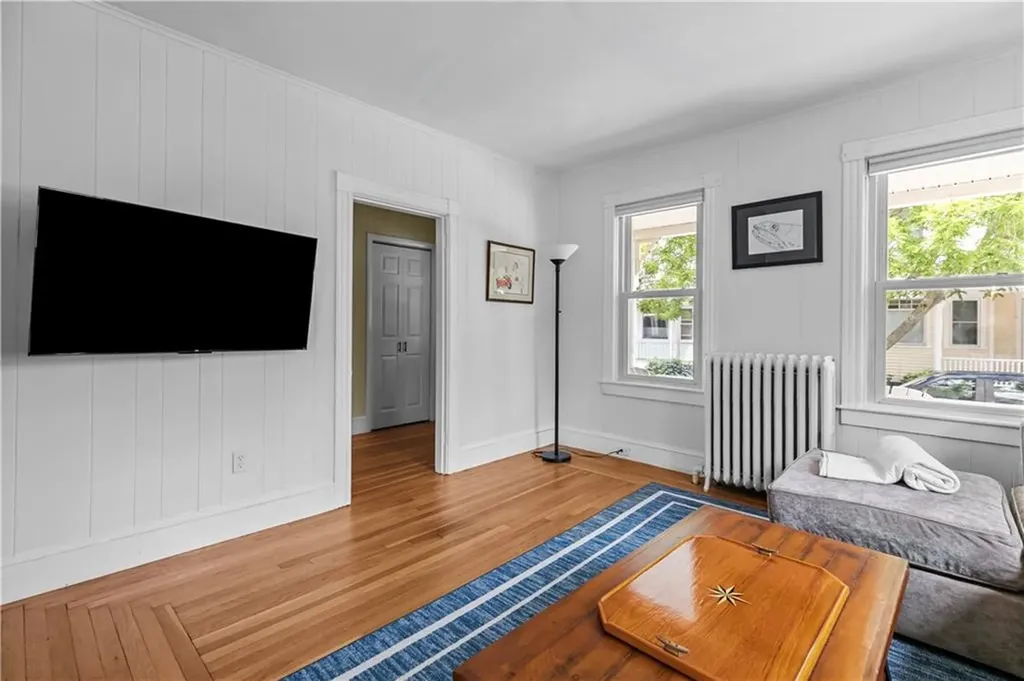 16 Congdon Avenue Newport RI 02840