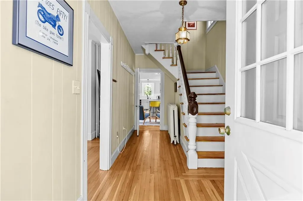 16 Congdon Avenue Newport RI 02840
