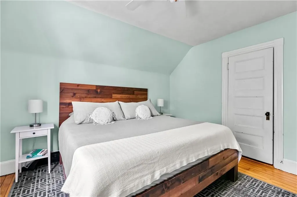 16 Congdon Avenue Newport RI 02840