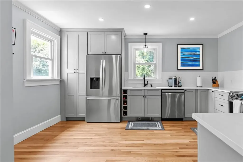 16 Congdon Avenue Newport RI 02840