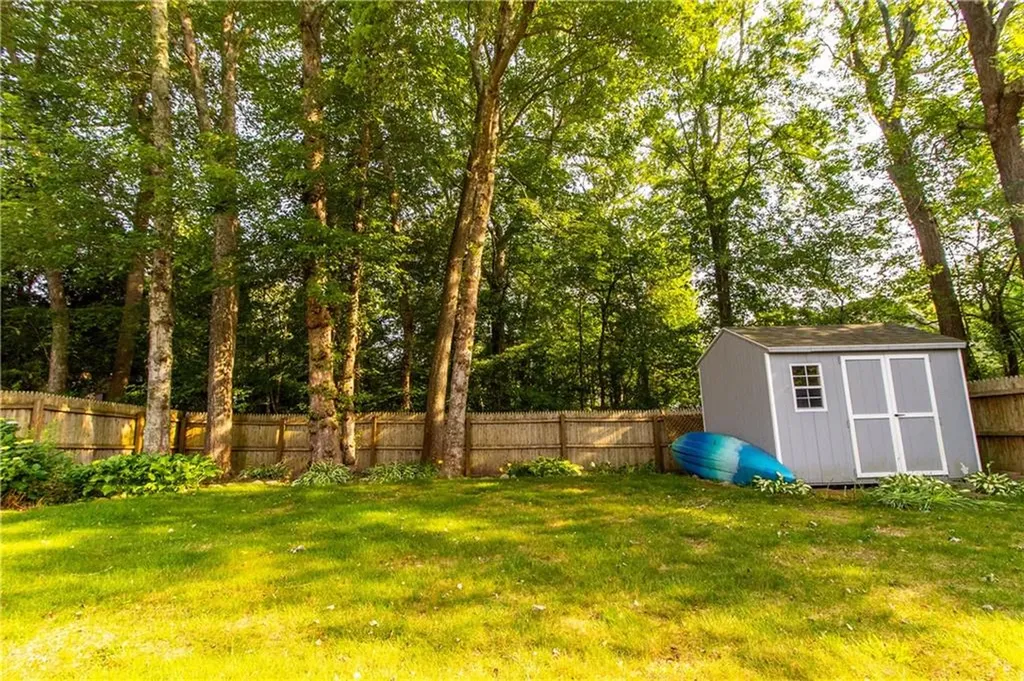 3 Onondega Road Narragansett RI 02882