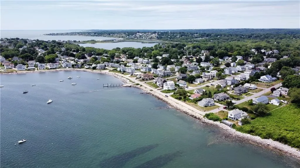 3 Onondega Road Narragansett RI 02882