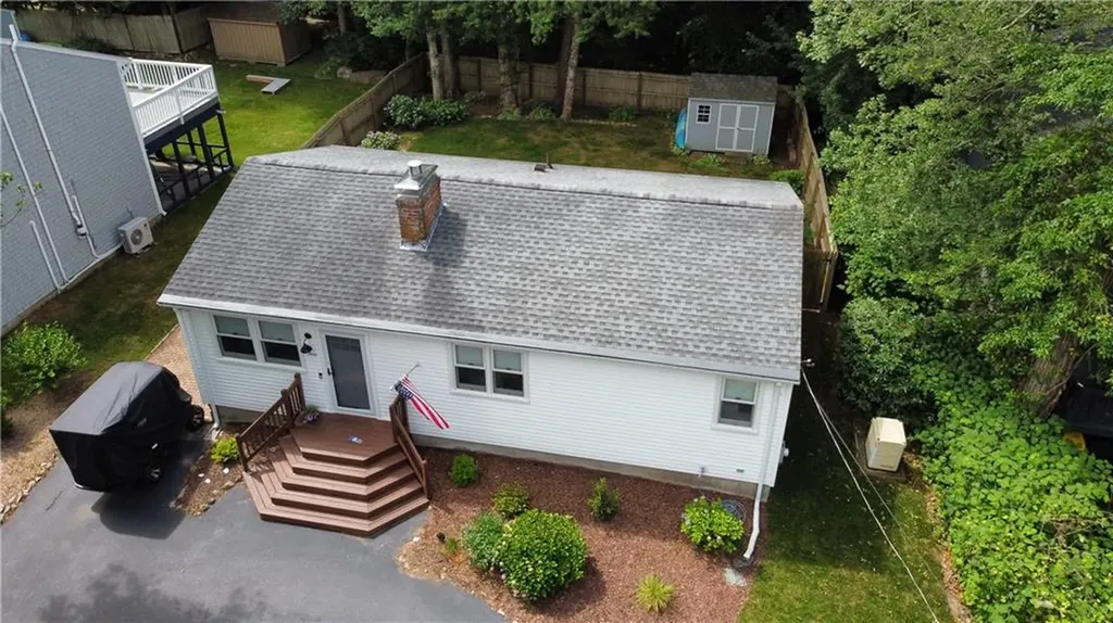 3 Onondega Road Narragansett RI 02882