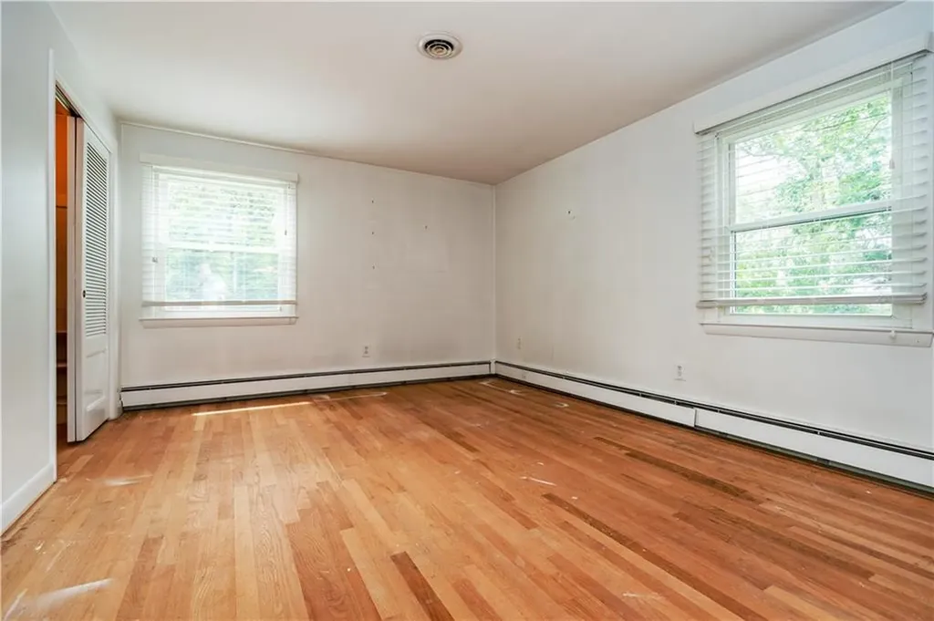407 Red Chimney Drive Warwick RI 02886