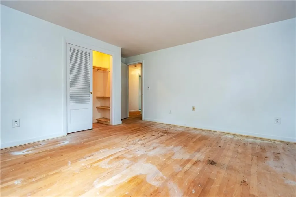 407 Red Chimney Drive Warwick RI 02886