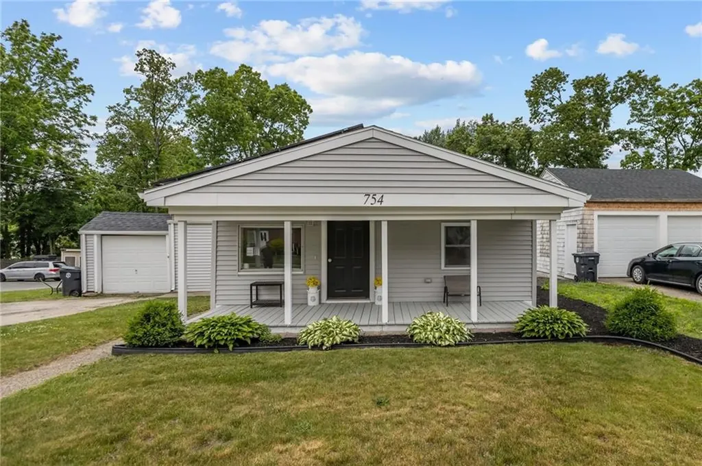 754 High Street Cumberland RI 02864