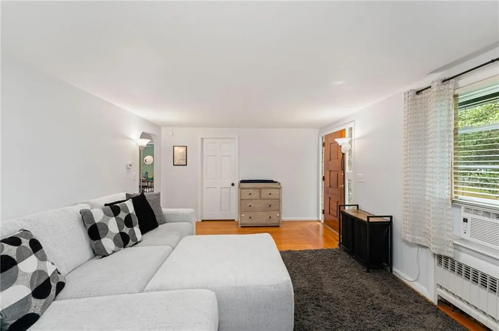 2 Glen Drive Warwick RI 02889