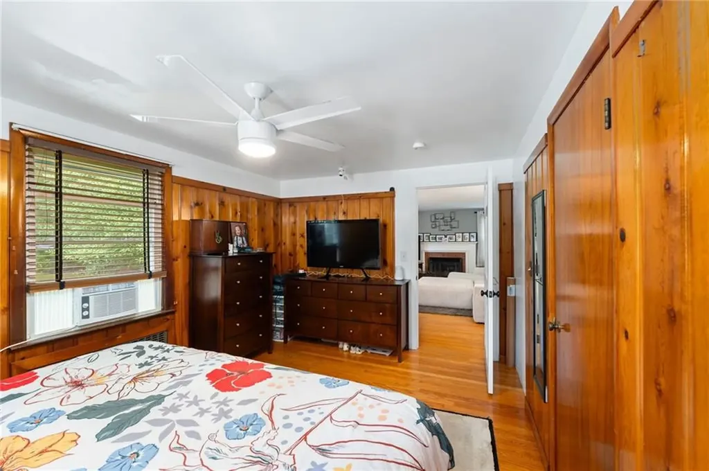 2 Glen Drive Warwick RI 02889