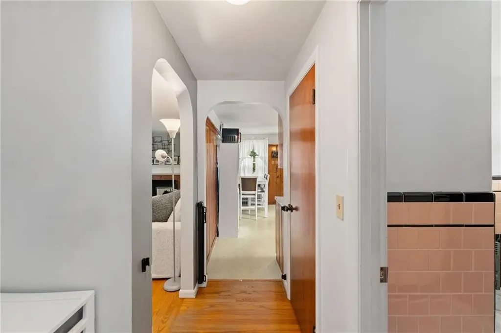 2 Glen Drive Warwick RI 02889