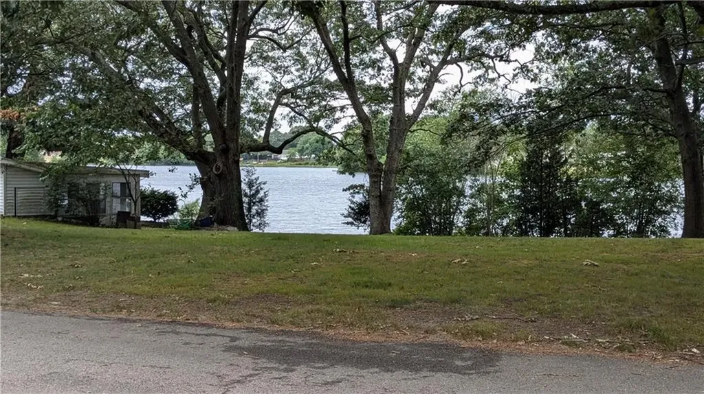 2 Glen Drive Warwick RI 02889