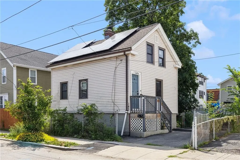 142 Stanwood Street Providence RI 02907