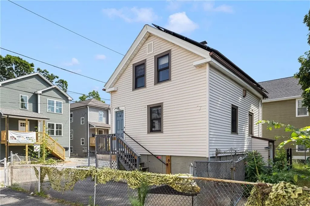 142 Stanwood Street Providence RI 02907