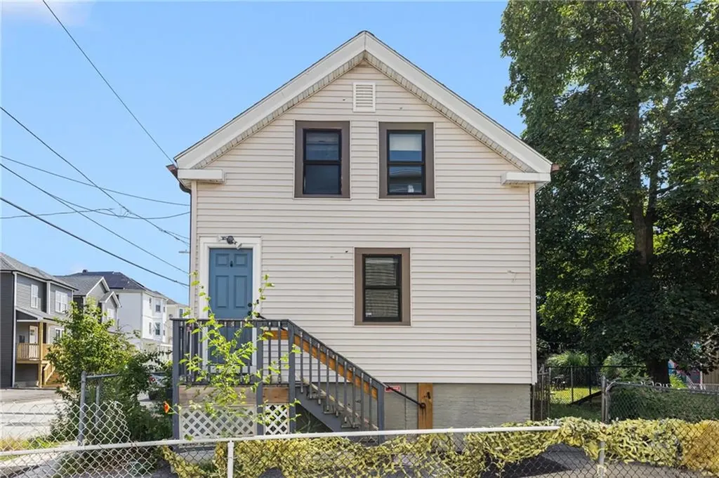 142 Stanwood Street Providence RI 02907