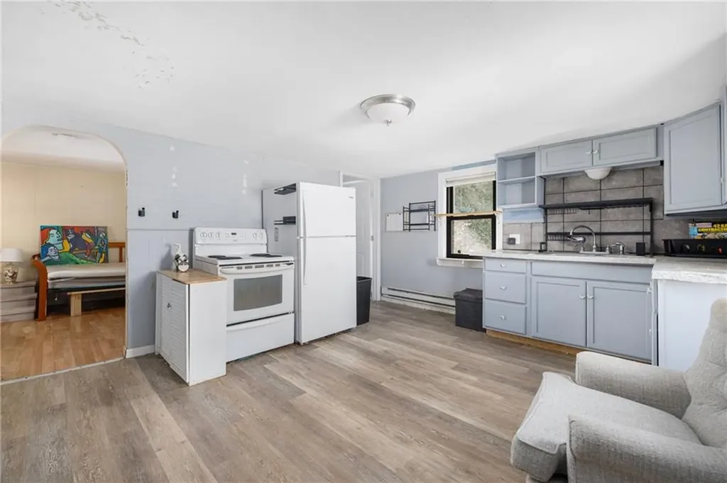 142 Stanwood Street Providence RI 02907