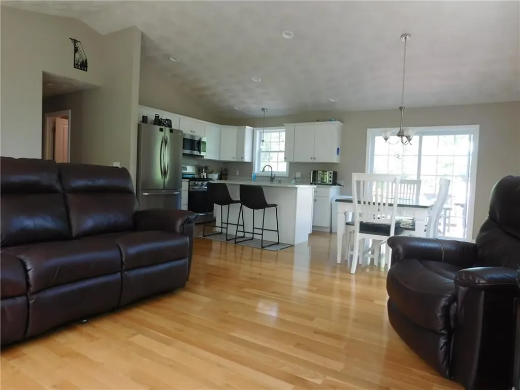 476 Ledge Road Coventry RI 02816