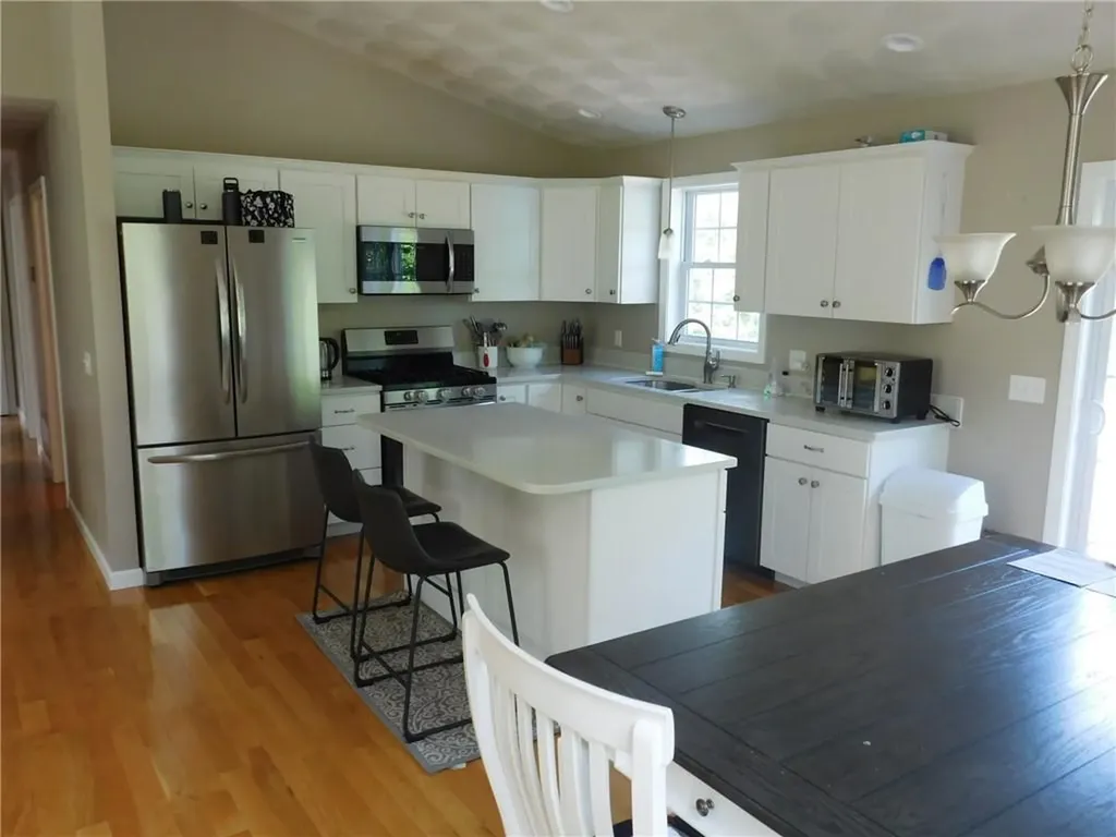 476 Ledge Road Coventry RI 02816