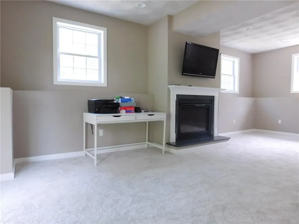 476 Ledge Road Coventry RI 02816
