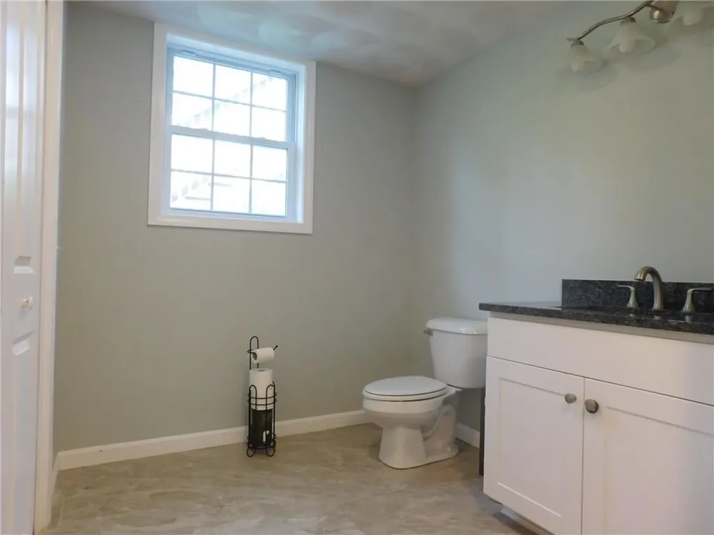 476 Ledge Road Coventry RI 02816