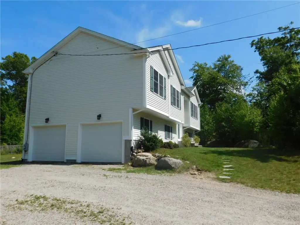 476 Ledge Road Coventry RI 02816