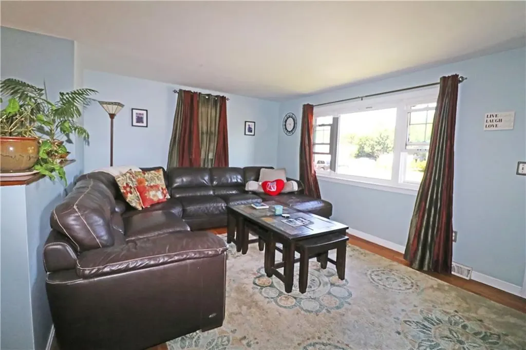 27 Louise Drive Tiverton RI 02878
