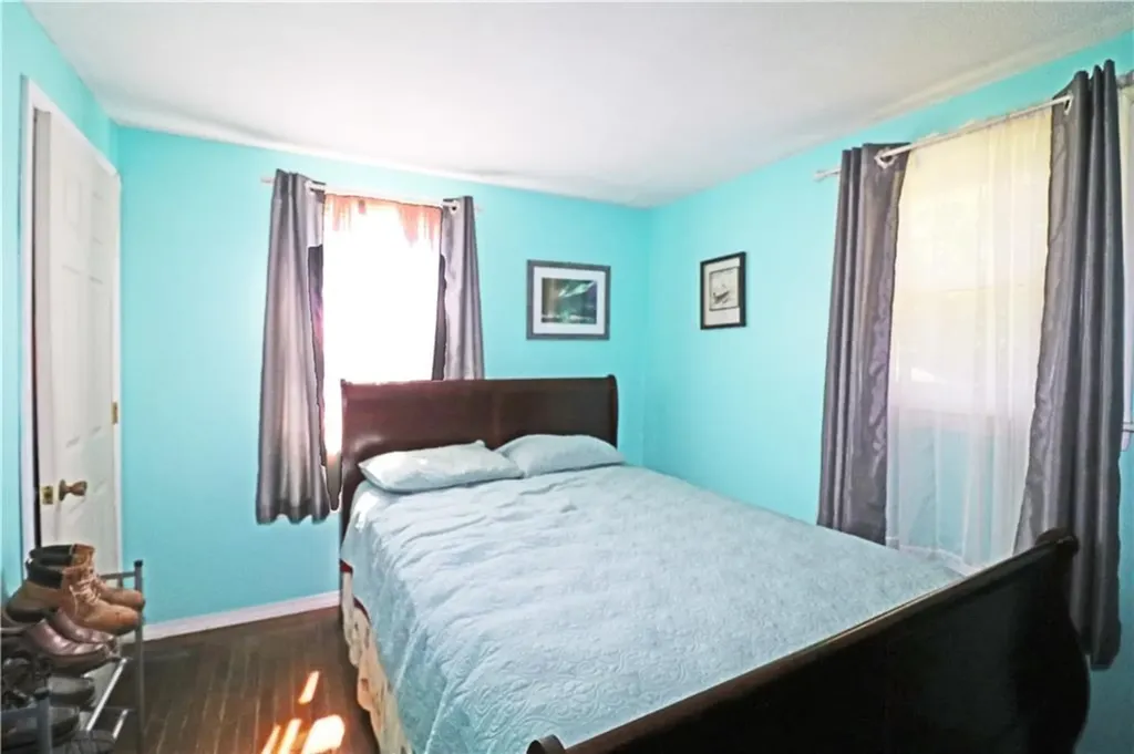 27 Louise Drive Tiverton RI 02878