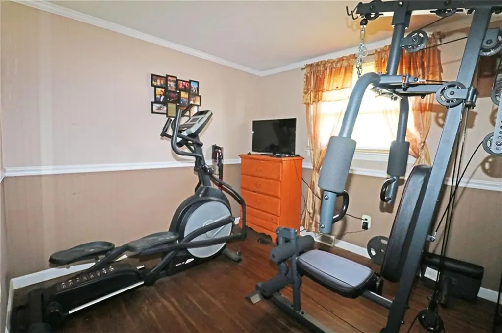27 Louise Drive Tiverton RI 02878