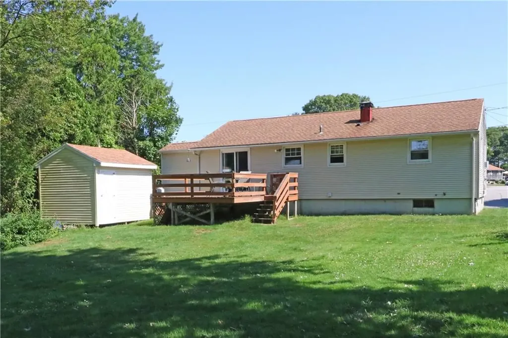27 Louise Drive Tiverton RI 02878